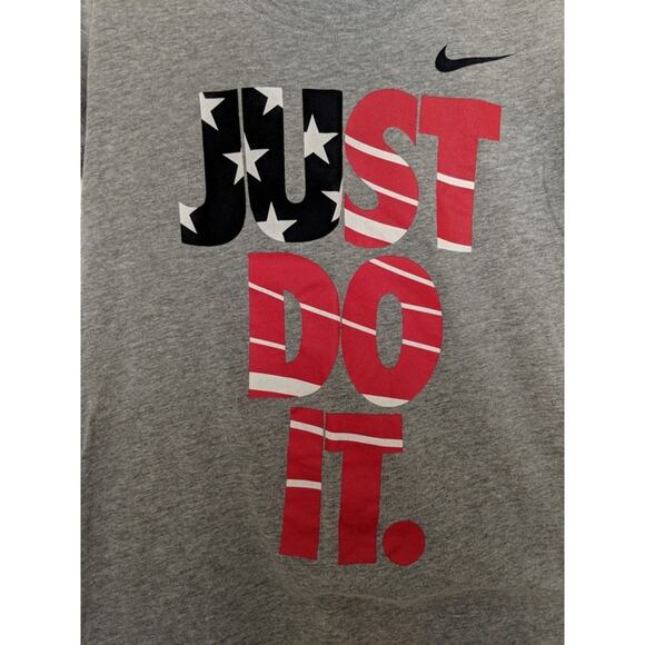 Nike Gray Just Do It Flag Tee - M - GUC - Picture 2 of 7